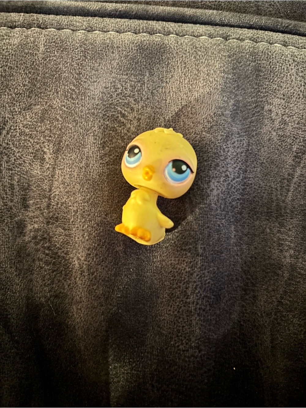 Littlest Pet Shop Yellow Chick Figure with Blue Eyes